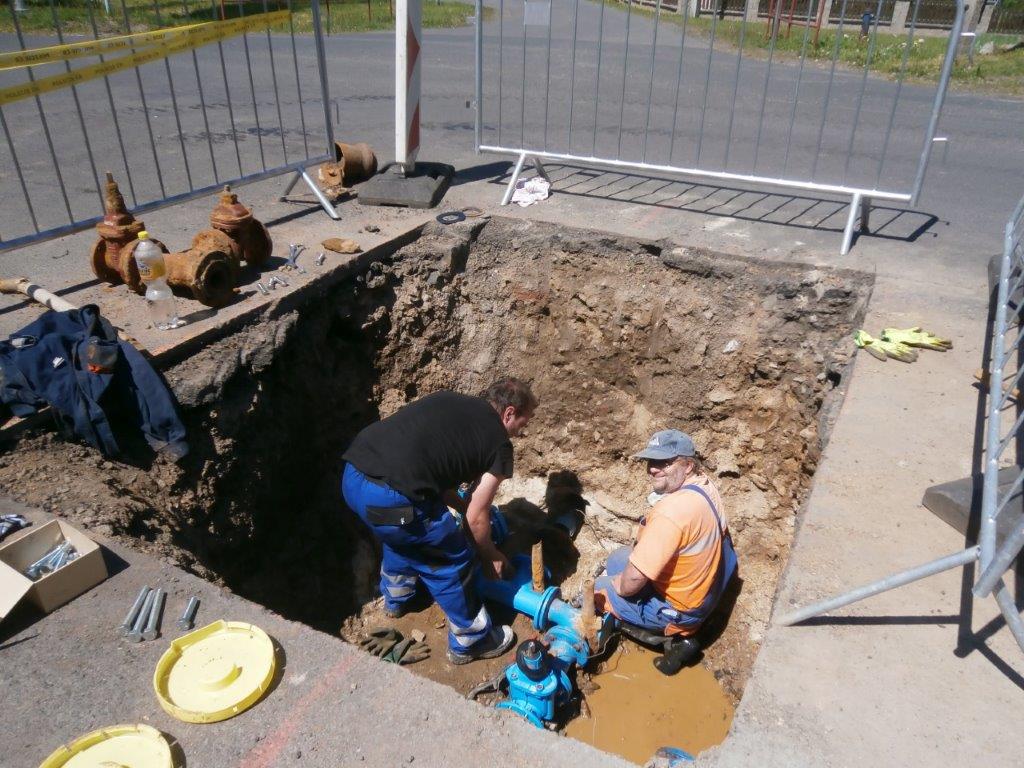 Výměna armatur v obci Potůčky
